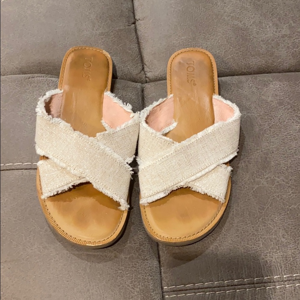 Toms sandals